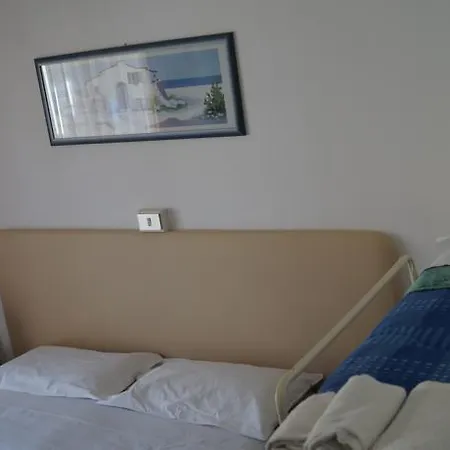 Hotell Acquaterme 3*