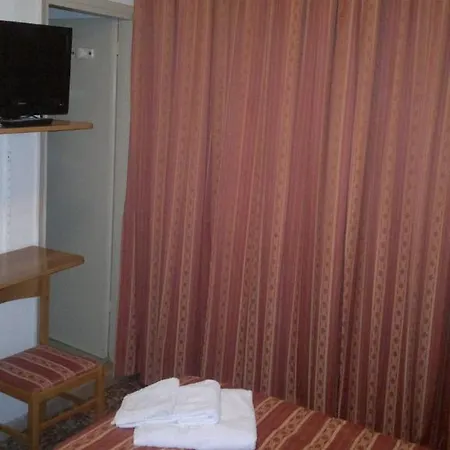 Hotell Acquaterme 3*